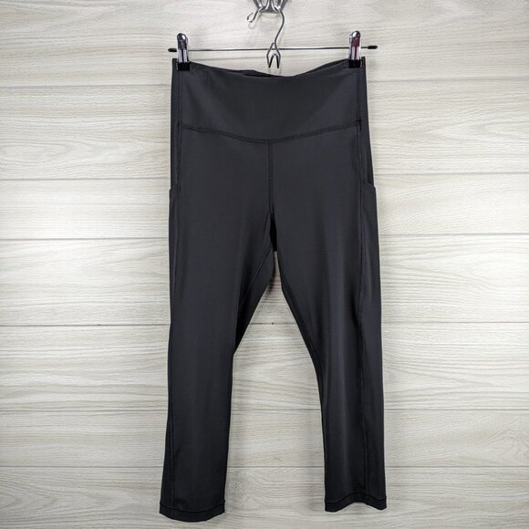 Athleta Ultimate Stash Pocket Black Capri - Picture 2 of 10